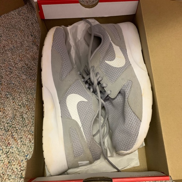 NIKE ROSHE - Picture 1 of 4